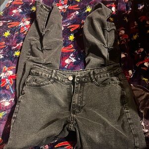 Women's Black Jeans (scrunches up)